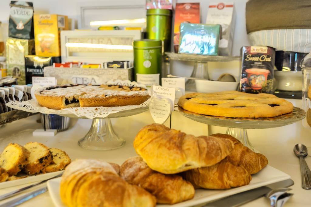 アッシジ カサ ブリジ アシッジ Bed & Breakfast エクステリア 写真