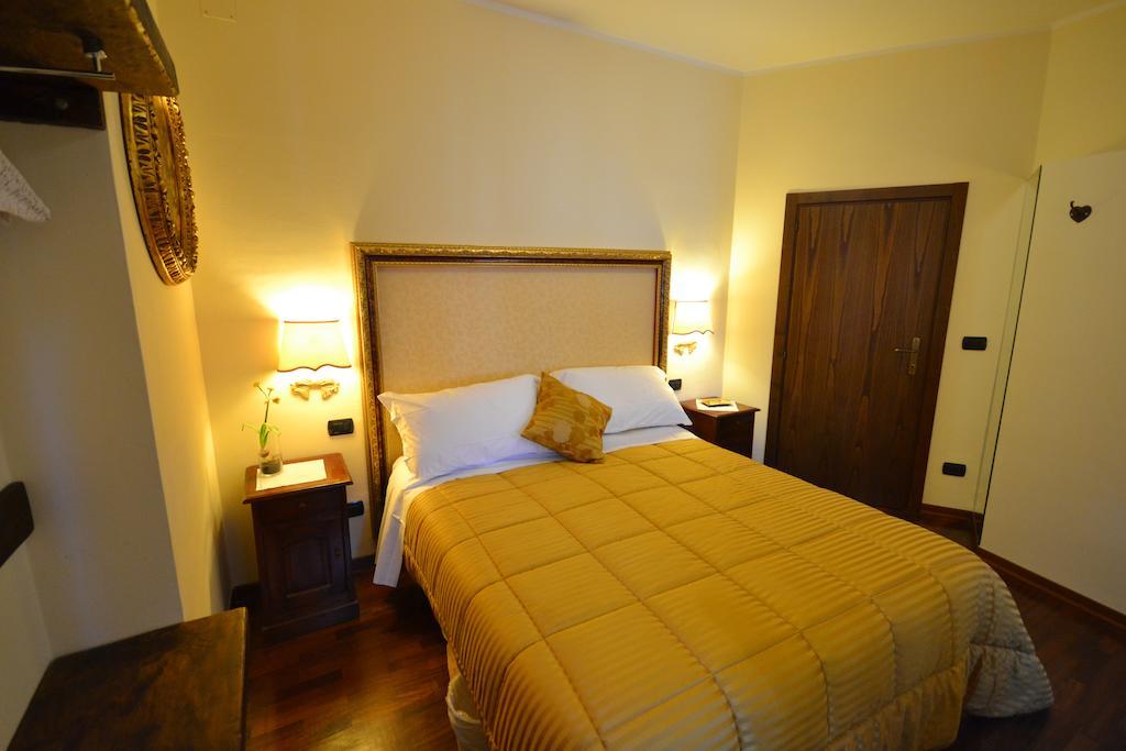 アッシジ カサ ブリジ アシッジ Bed & Breakfast 部屋 写真