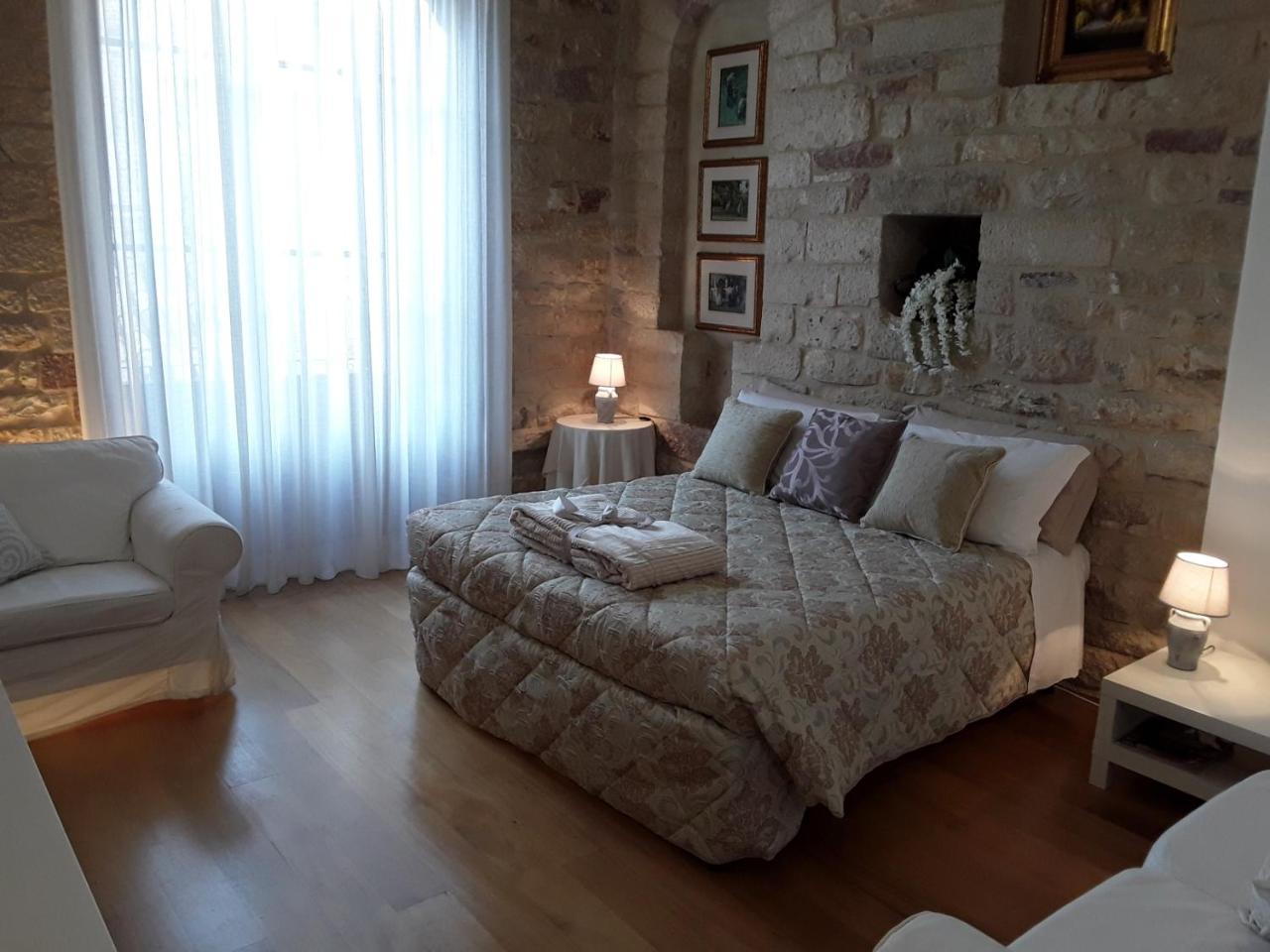 アッシジ カサ ブリジ アシッジ Bed & Breakfast エクステリア 写真